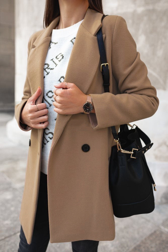 LARISA - CLASSIC DOUBLE-BREASTED STRUCTURED COAT