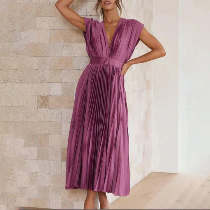 KAITLYN - ELEGANT PLEATED MIDI DRESS